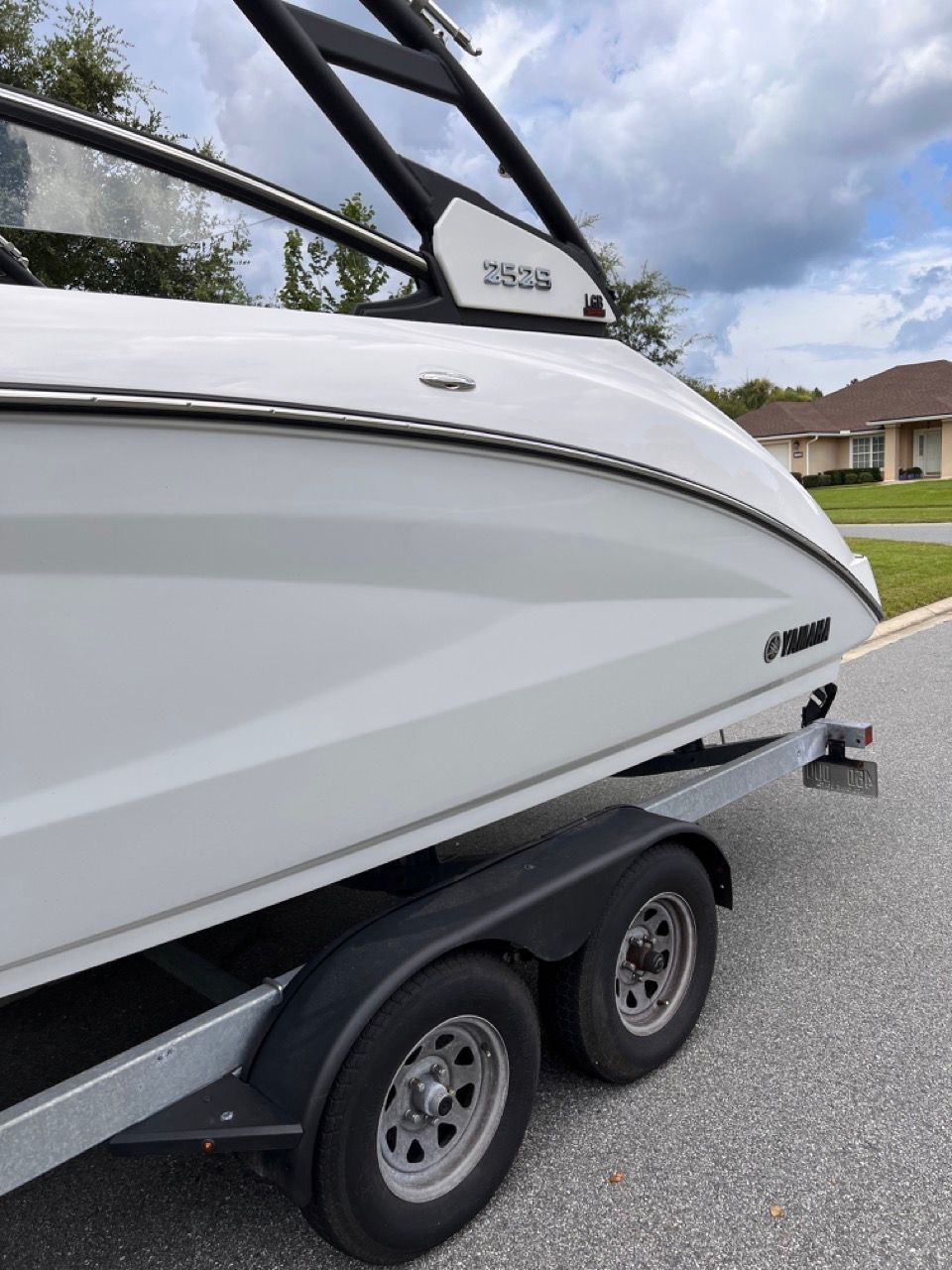2023 Yamaha Boats 252S - 16