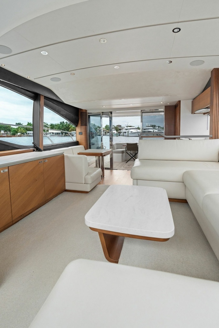 2020 Princess S62 Sportbridge - Image 42