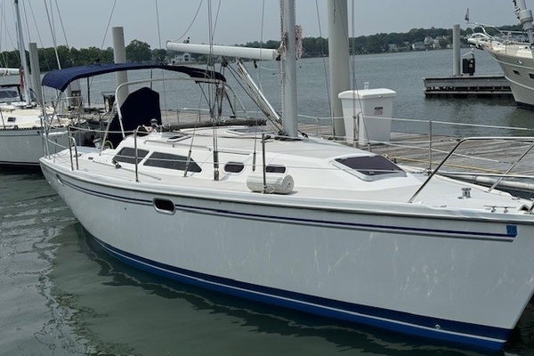 2006 Catalina 320
