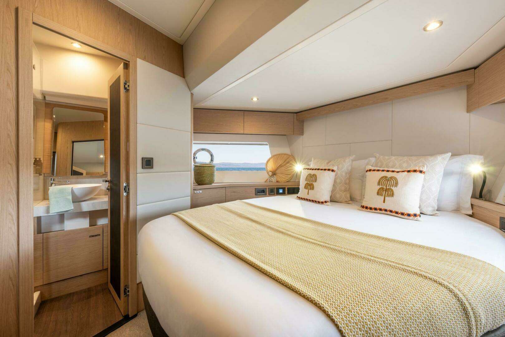 2026 Beneteau Swift Trawler 54 - Image 13