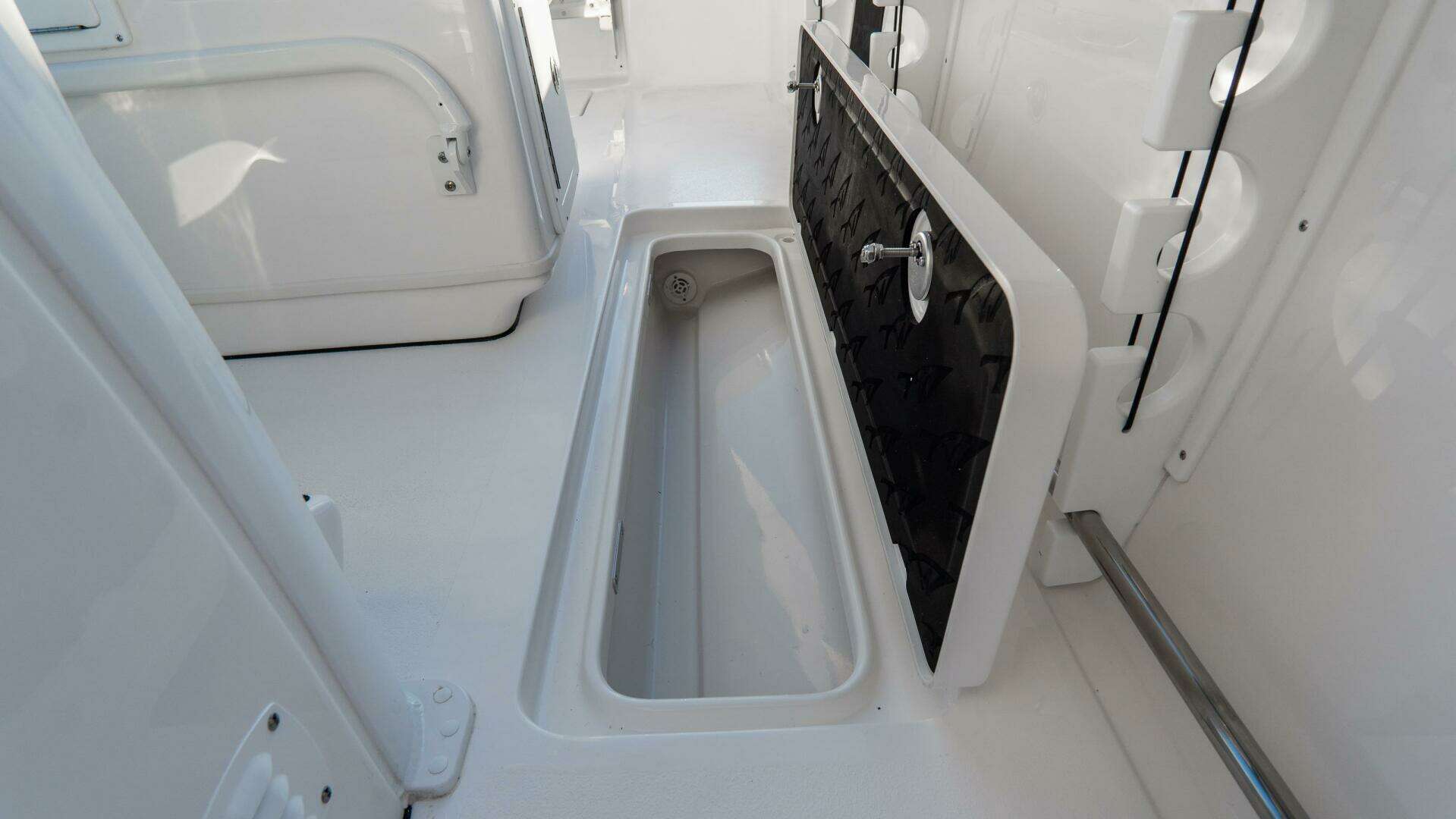 2026 Tidewater 272 CC Adventure - Image 36