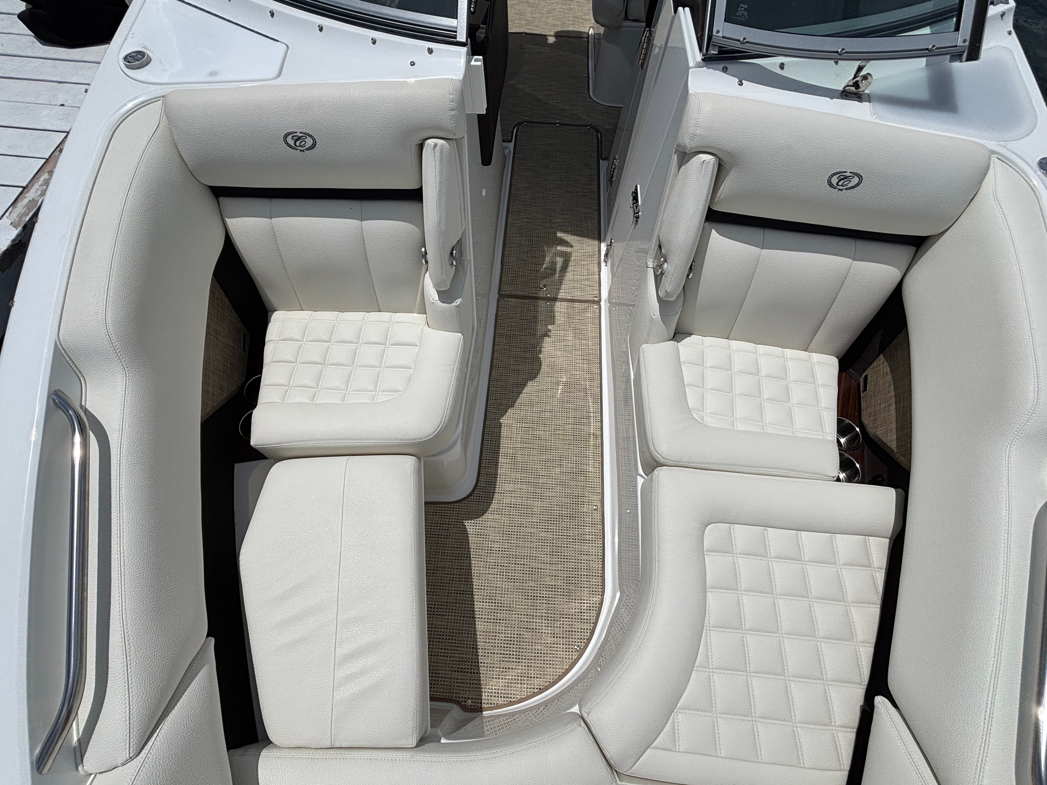 2019 Cobalt R5 Surf - 24