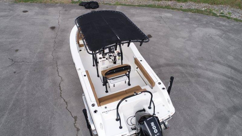 2025 Robalo R202 Explorer - 4