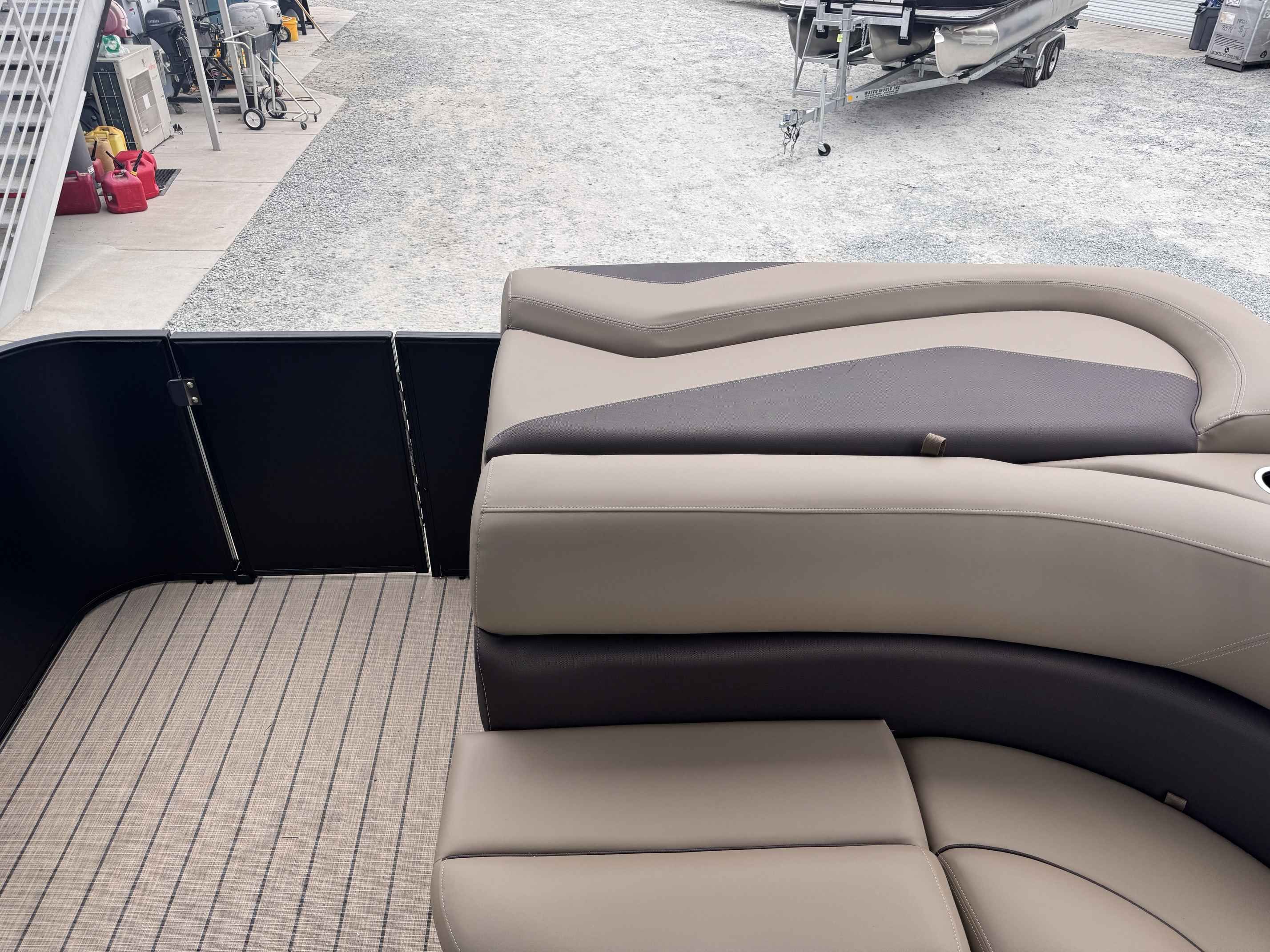 2026 Sylvan Mirage Cruise 8520 CRS - 10