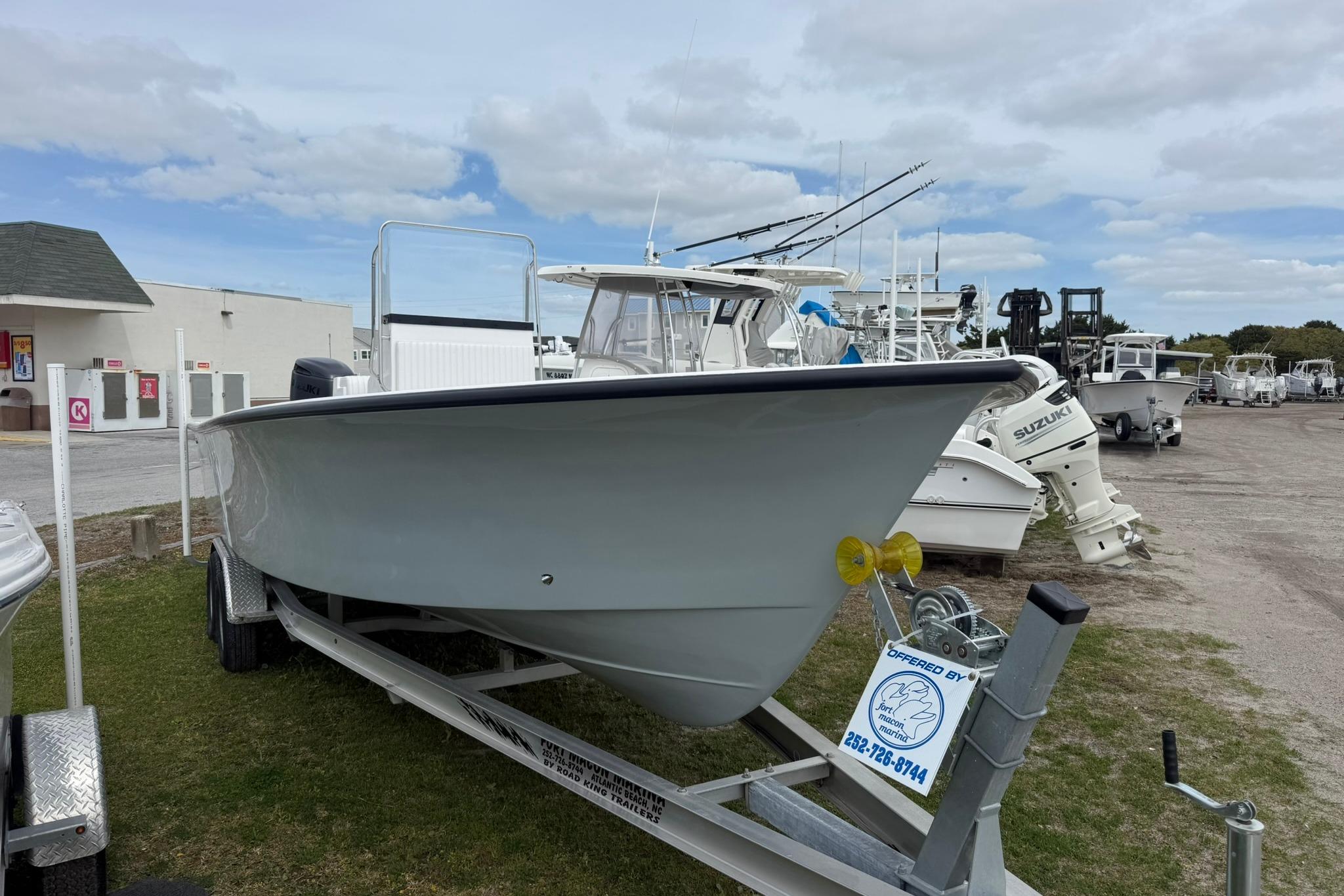 2026 C-Hawk 25 Center Console