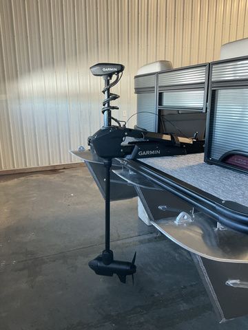 2026 Qwest Pontoons L CLASS 24 FAMILY FISH - 8