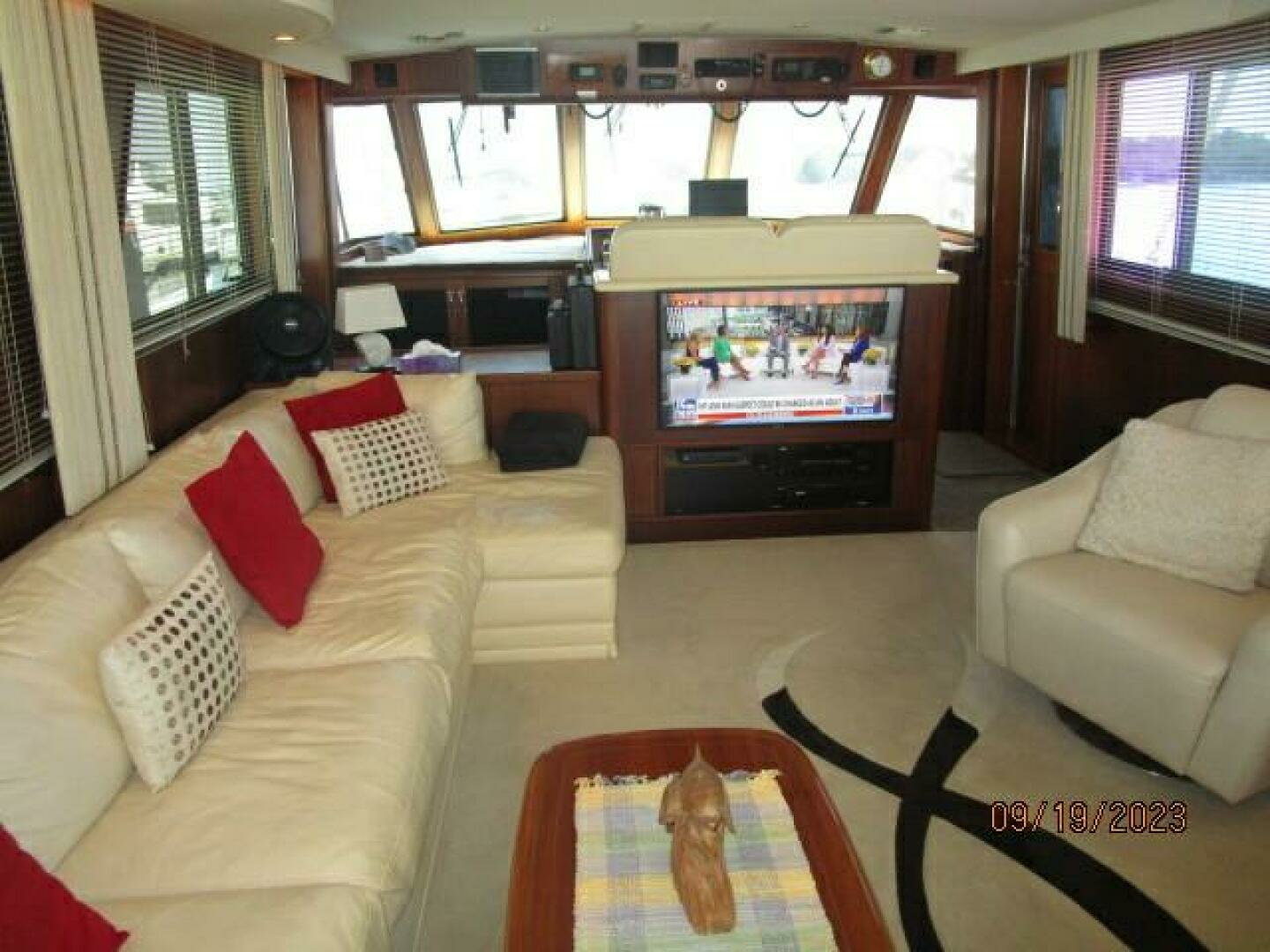 1986 Hatteras 63 CPMY - Image 37