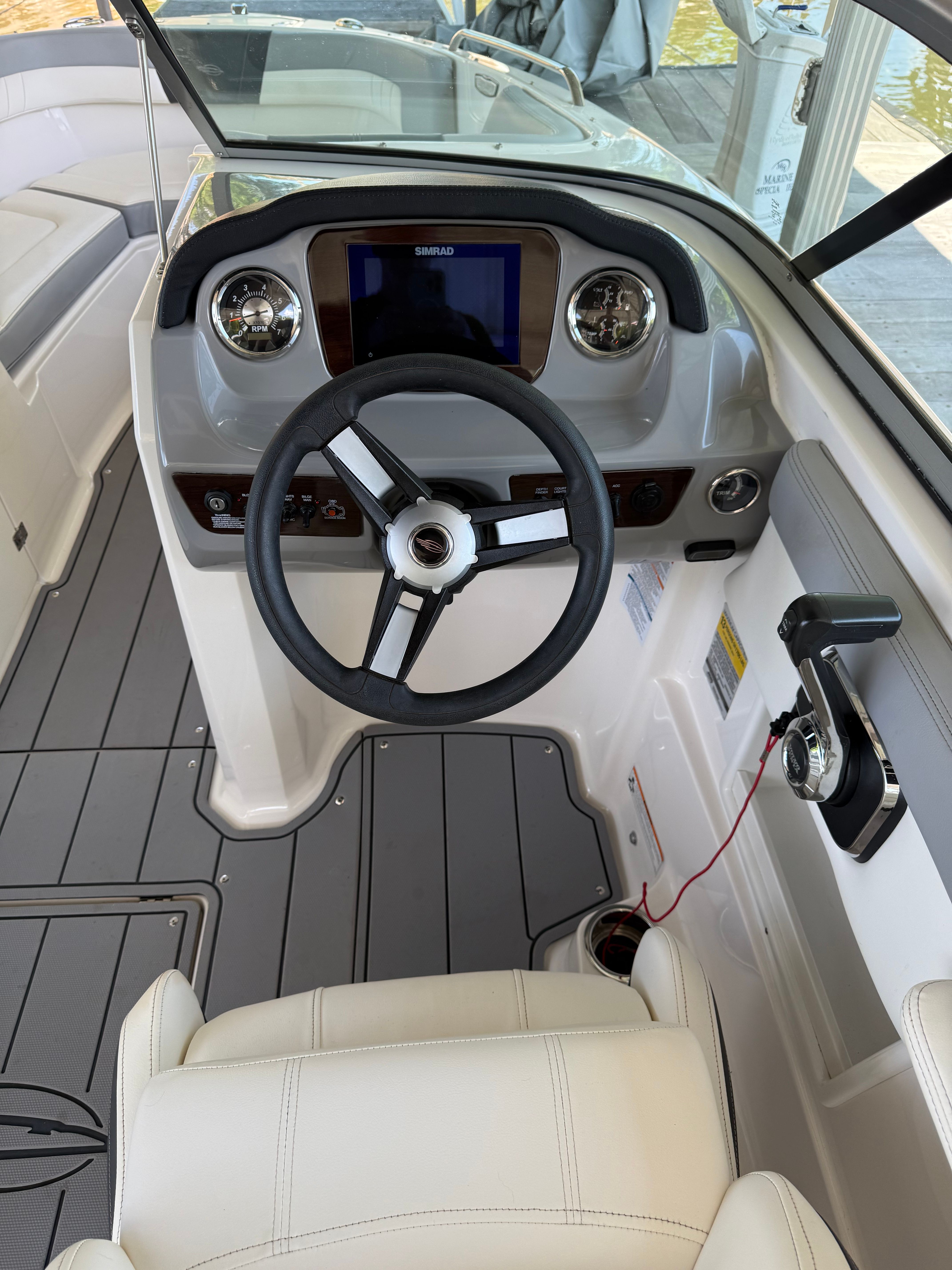 2022 Chaparral 23 SSi - 8