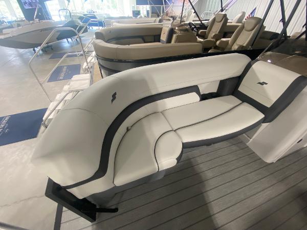 2024 Starcraft EXS 1 boat interior with white and black seating.