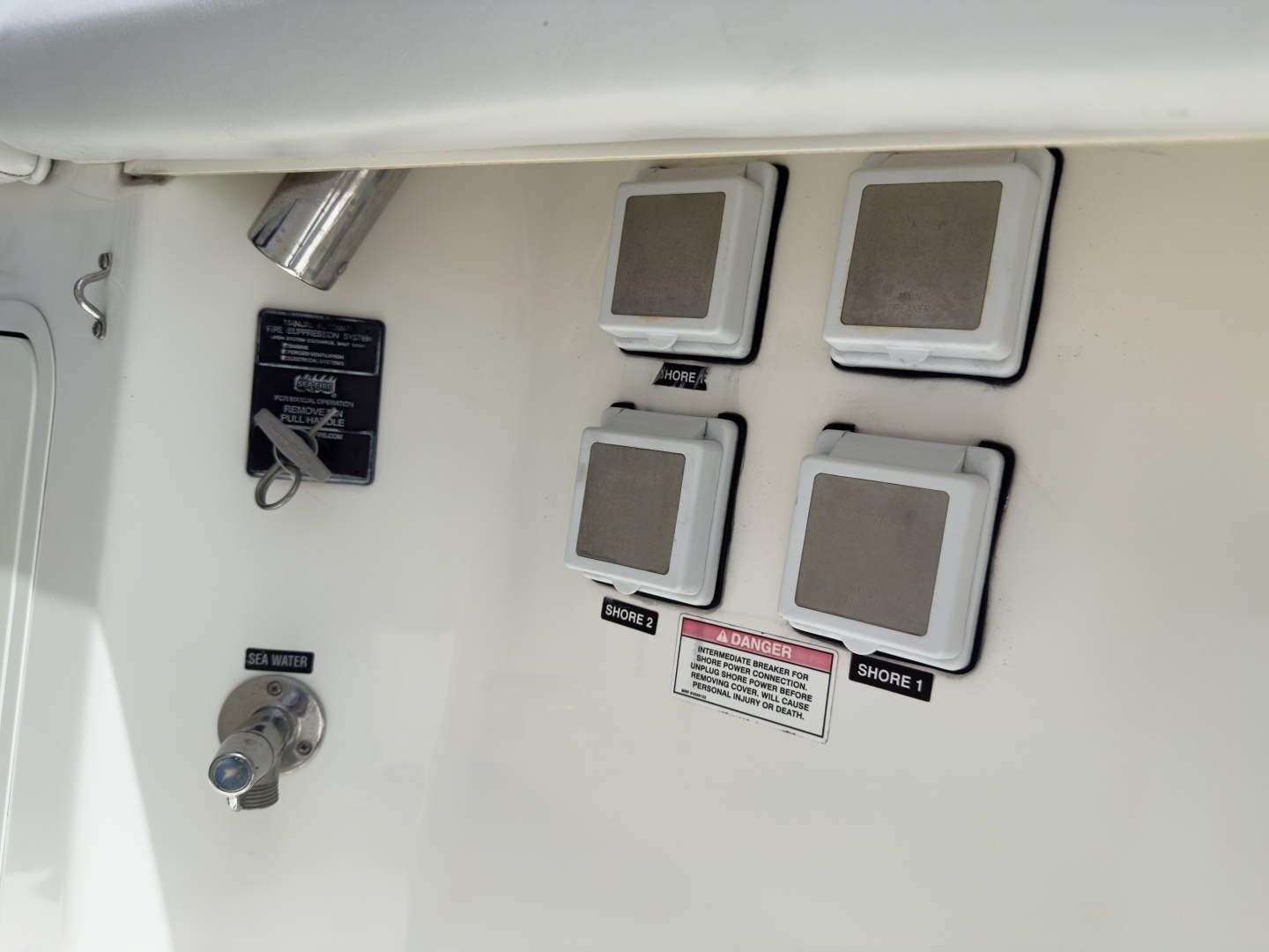 2016 Boston Whaler 350 Outrage - Image 92