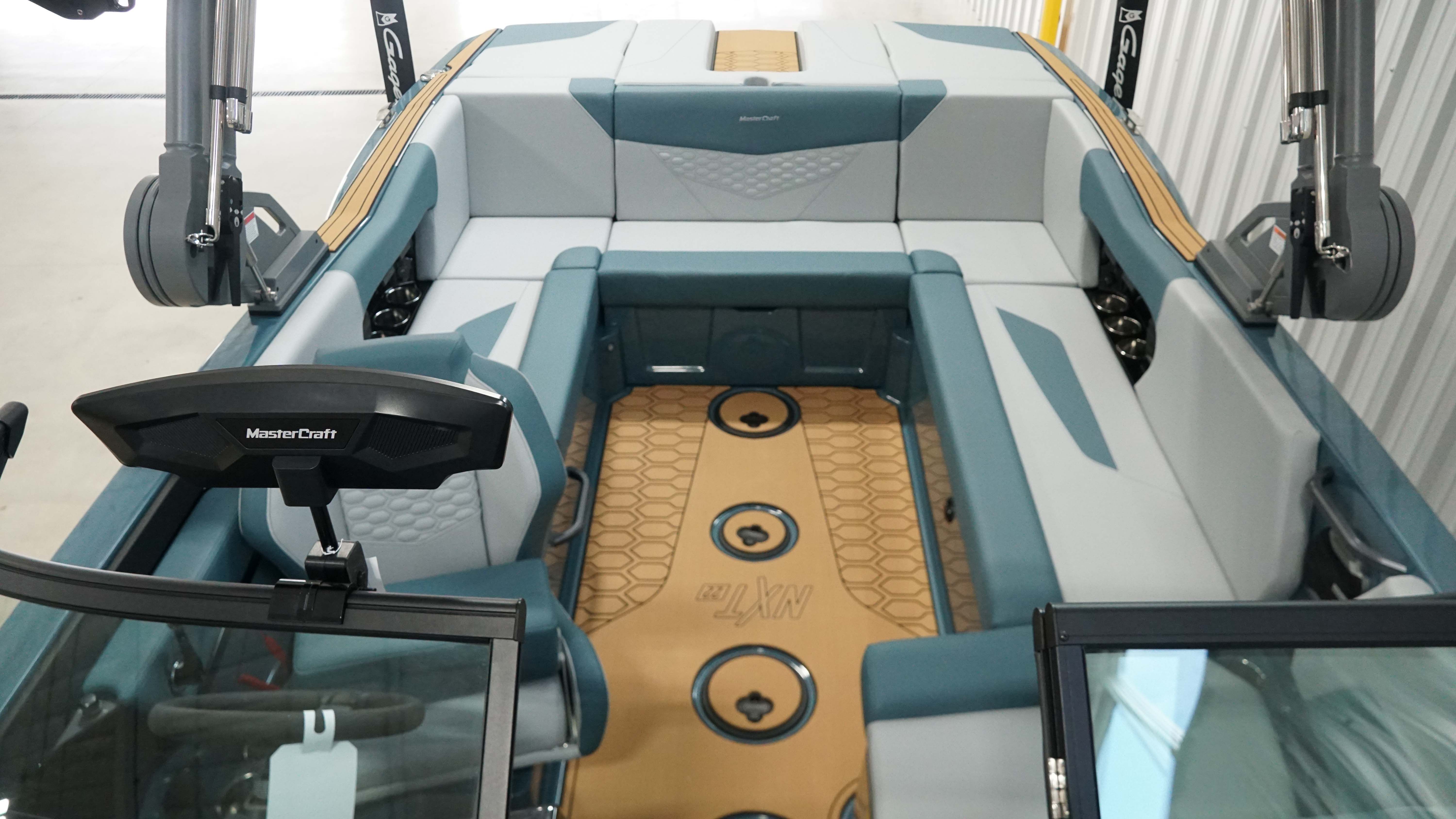 2026 MasterCraft NXT22 - 29