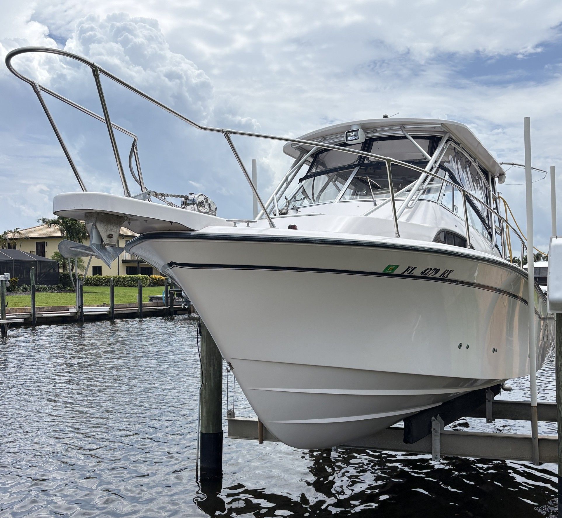 2004 Grady-White Marlin 300