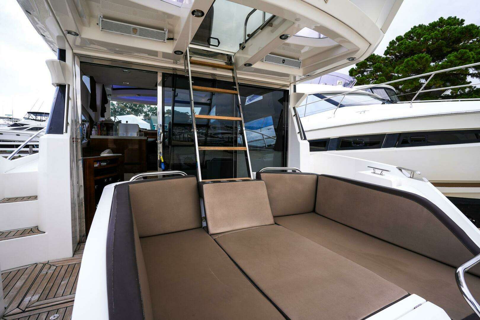 2017 Galeon 43 SKY - Image 11