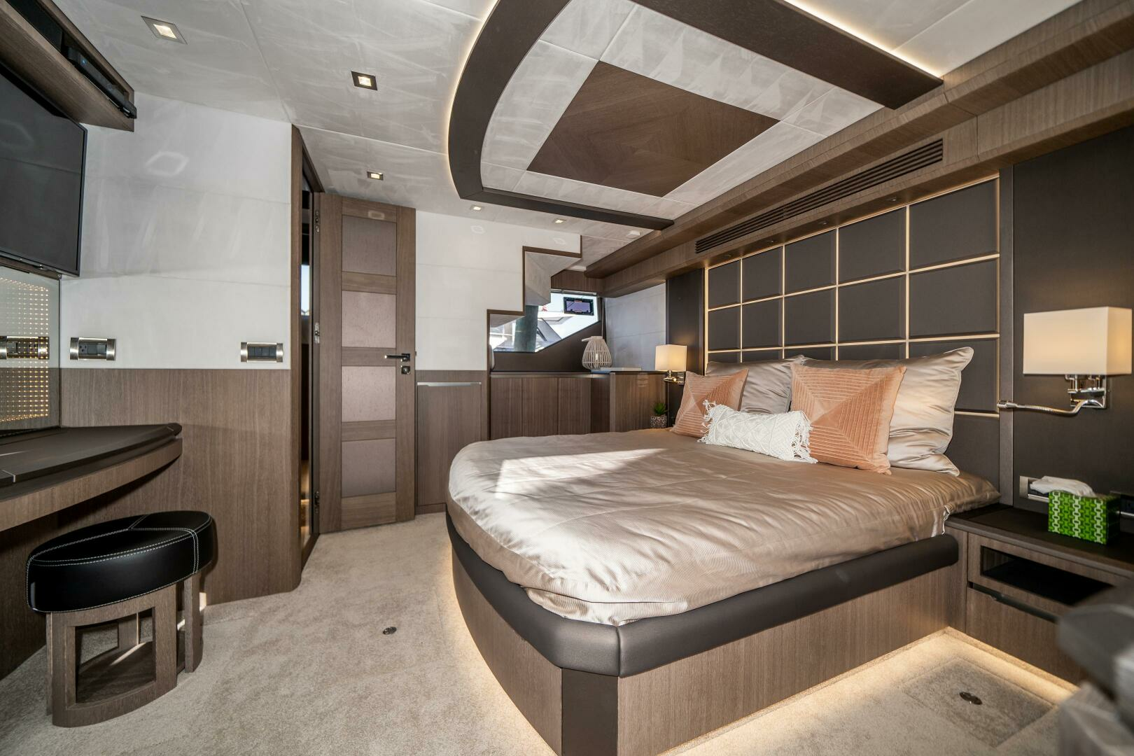 2019 Galeon 640 FLY - Image 7