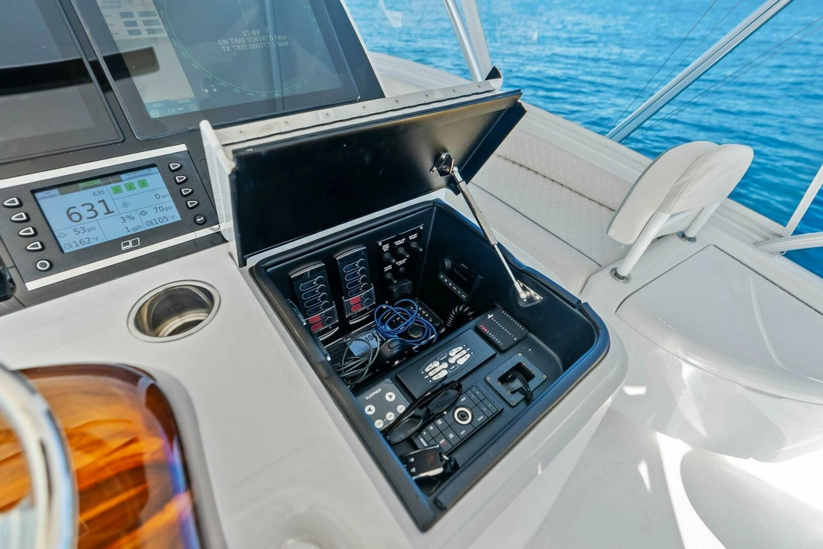 2023 Viking 64 Convertible - Image 59