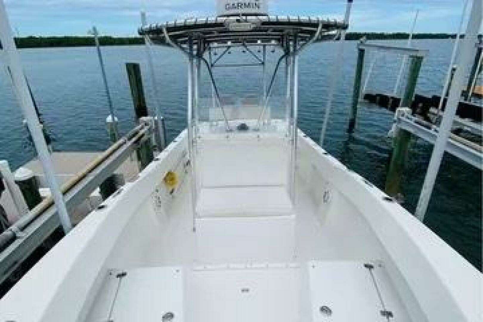 2011 Dusky 23'3 - Image 6