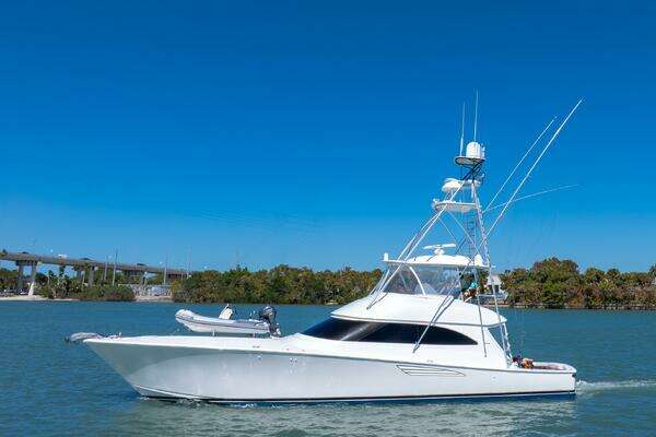 2019 Viking 62 Convertible