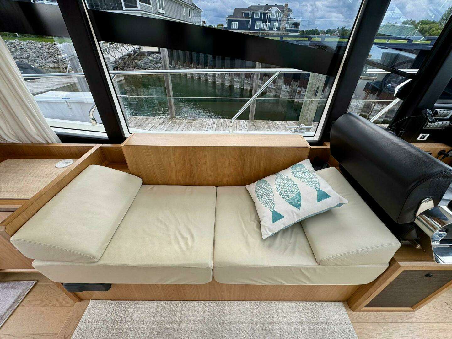 2016 Absolute 45 Sport Yacht - Image 46