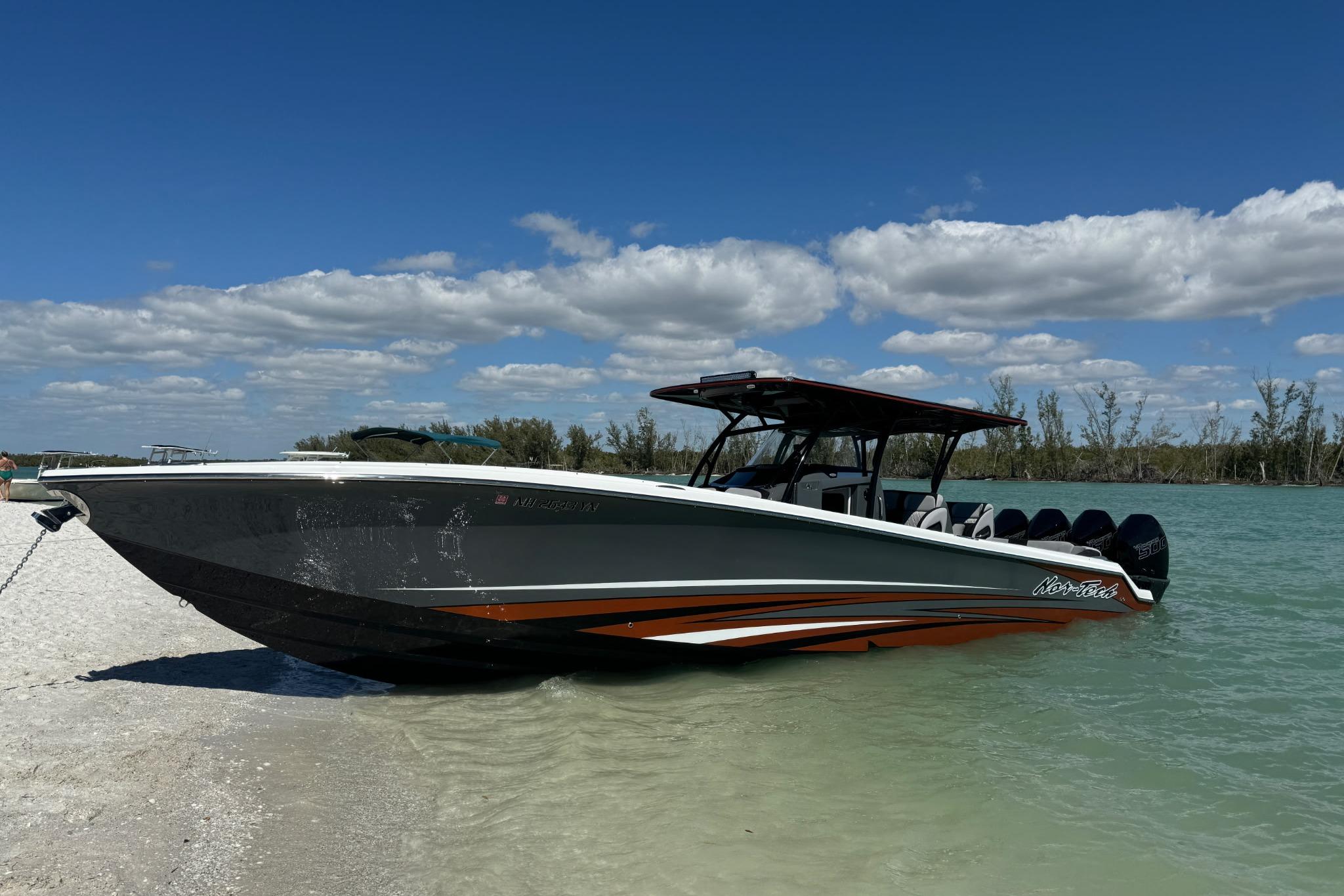 2024 Nor-Tech 390 Sport Center Console