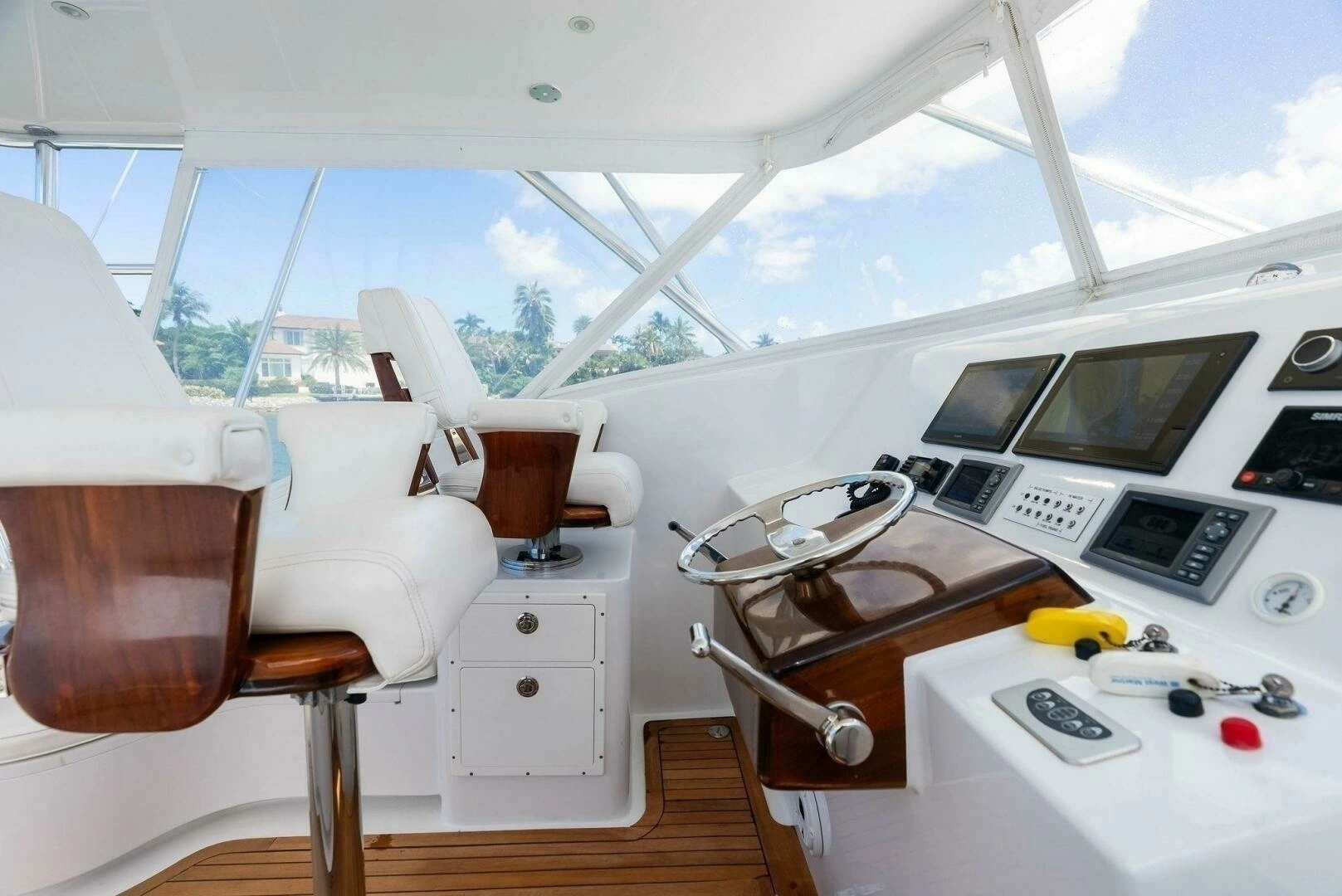 2018 Custom Carolina 35 Express - Image 26