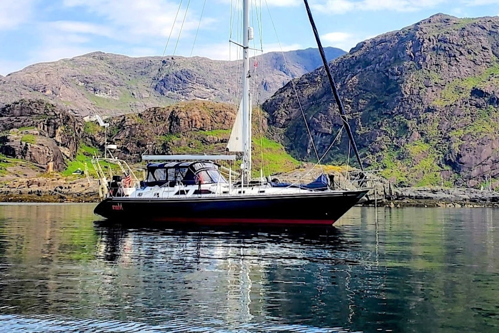 1998 Hylas 49 - Image 2