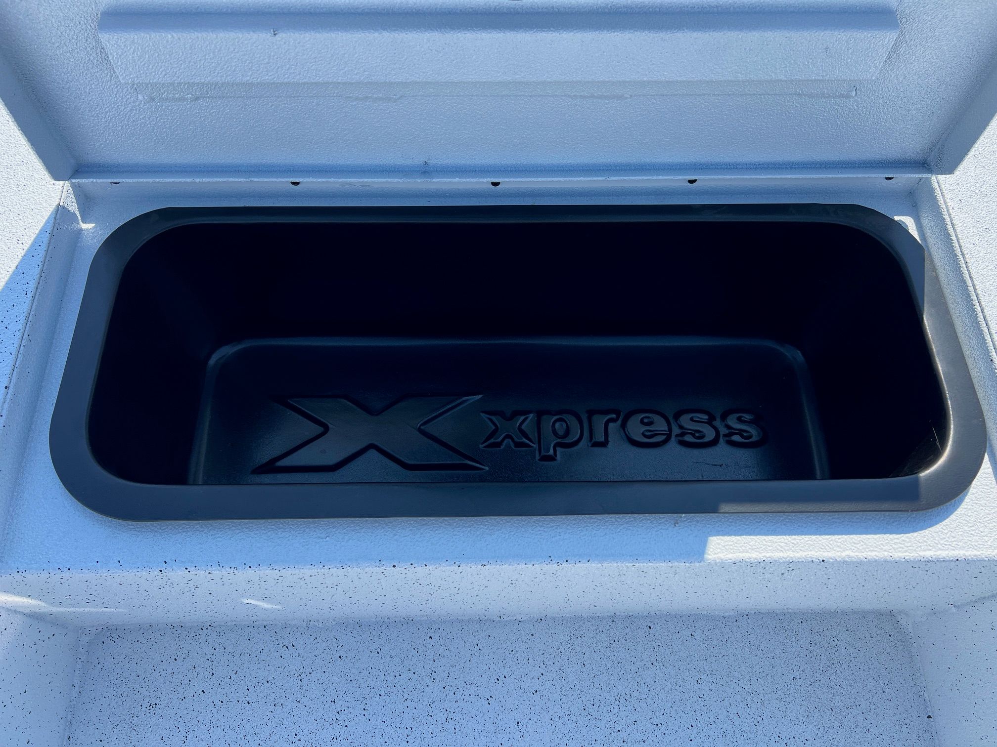2026 Xpress H22B Bay - 15
