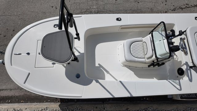 2026 Spyder FX17 Flicker - 12