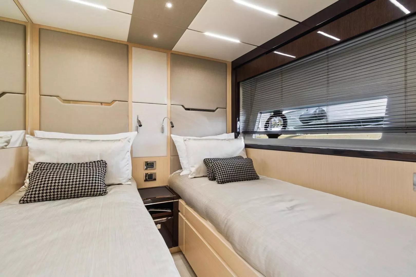 2018 Sunseeker Predator 68 - Image 37
