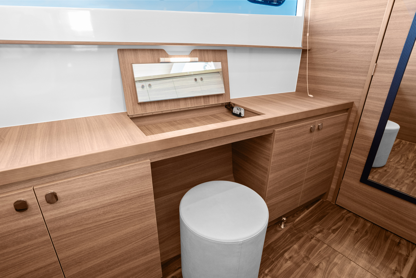 2026 Aquila 54 Yacht - Image 92