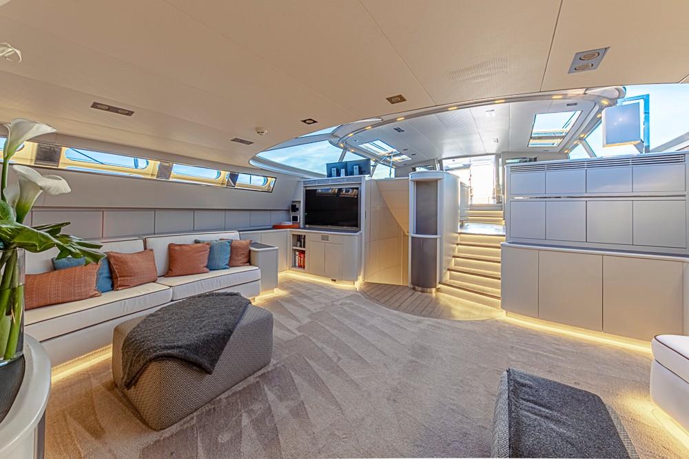 Luxurious interior of a 1994 Alloy Yachts Sloop, featuring modern design and comfortable seating.