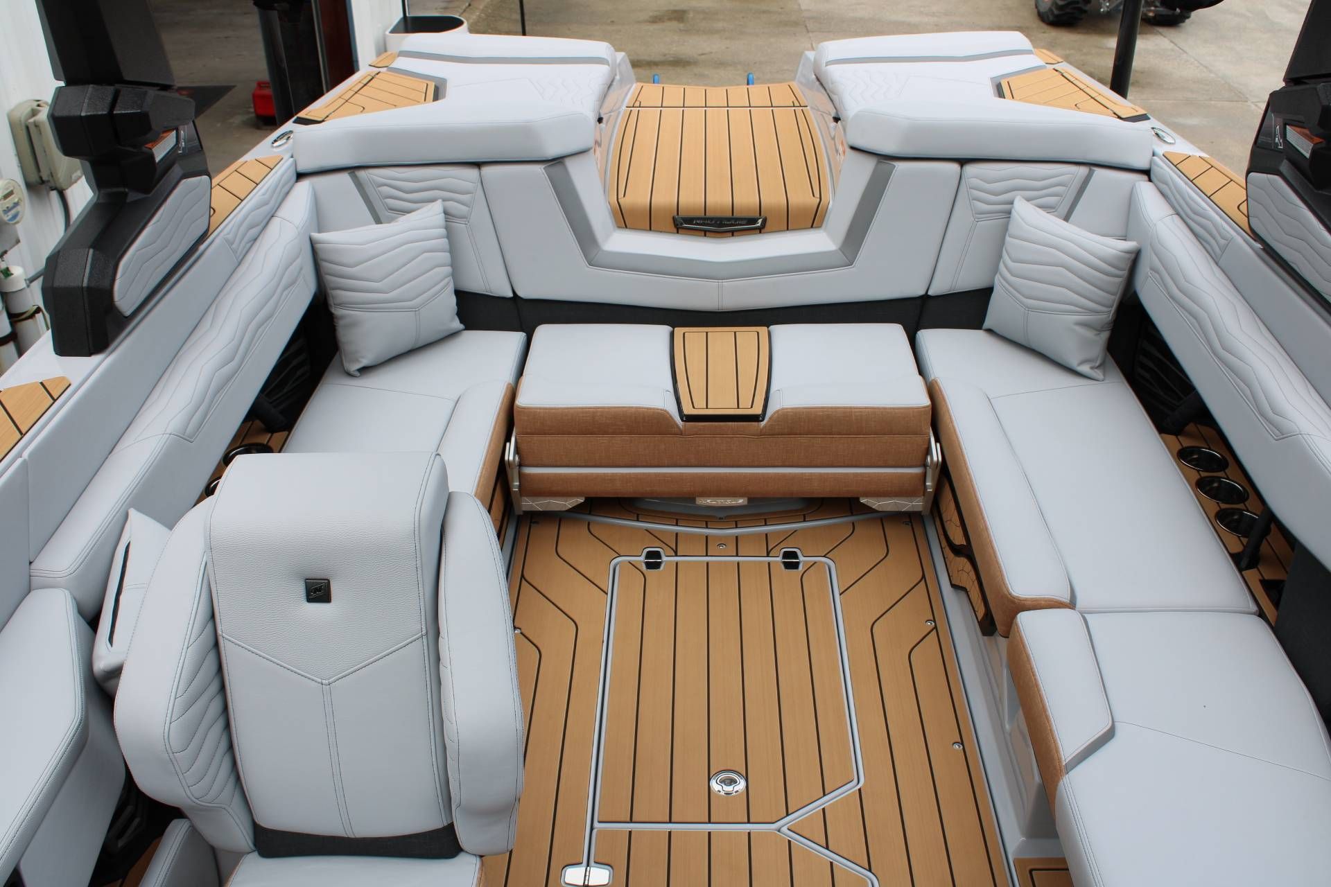 2026 Nautique G23 - 8