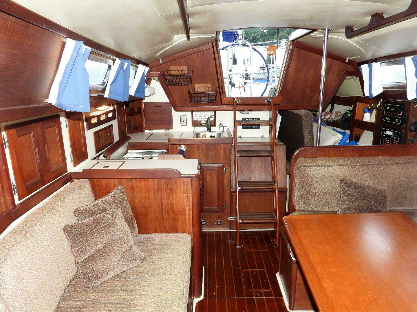 1987 Ericson — - Image 4