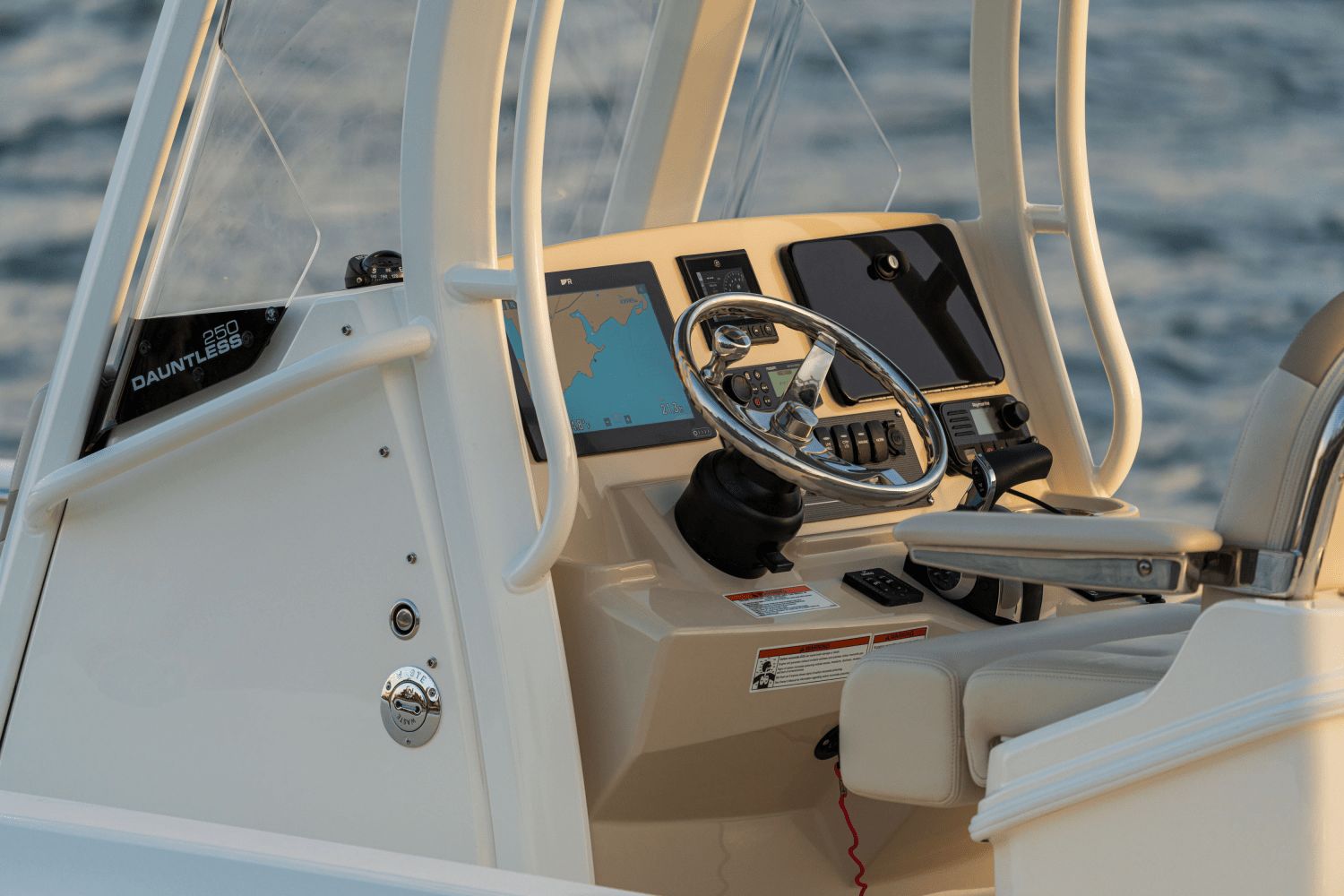 2026 Boston Whaler 250 Dauntless - 52