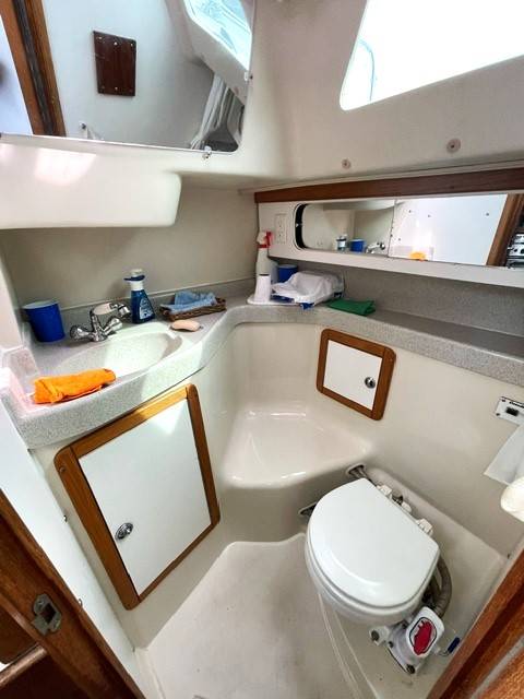 2006 Catalina 34 MKII - Image 10
