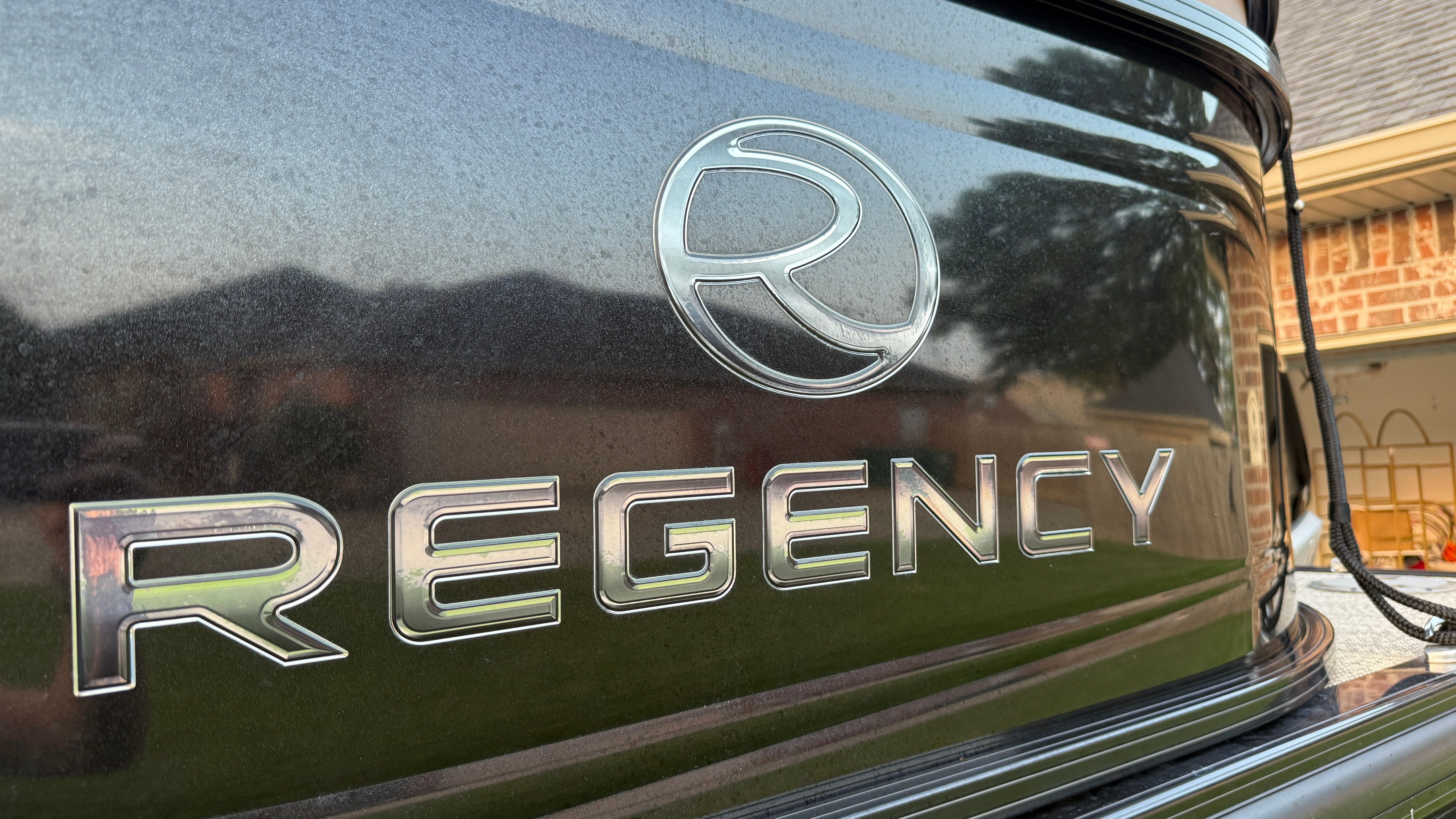 2024 Regency 230 LE3 - 13