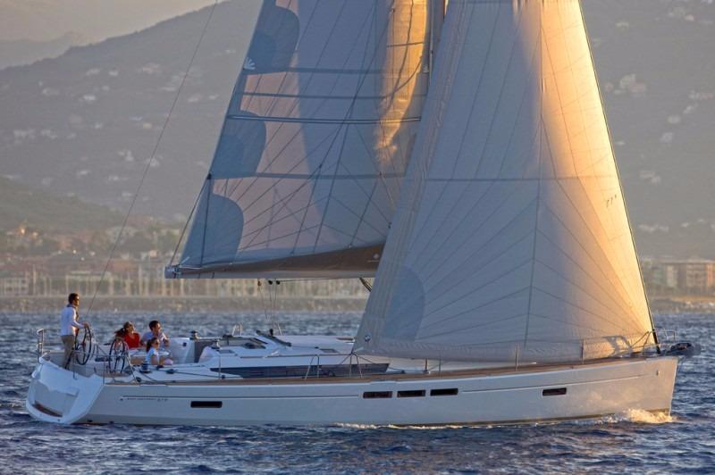 2016 Jeanneau Sun Odyssey 519
