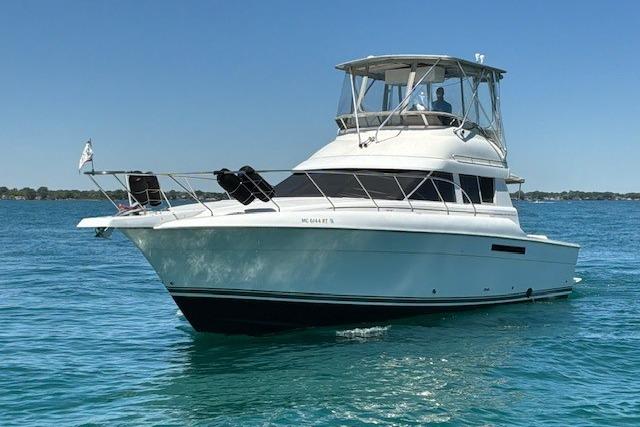 2000 Silverton 41 Convertible