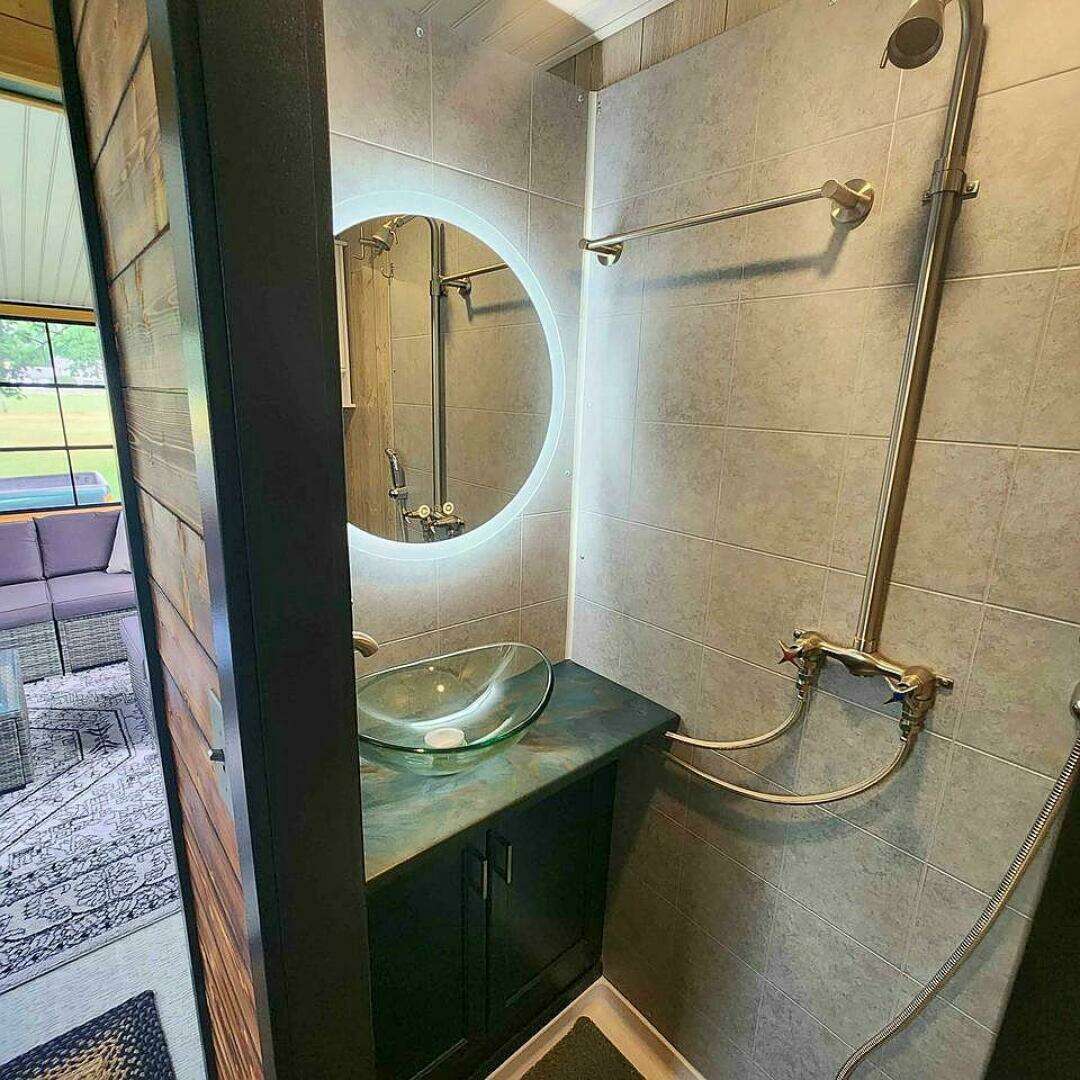 2023 Custom 25 Hadlee Houseboat - Image 18