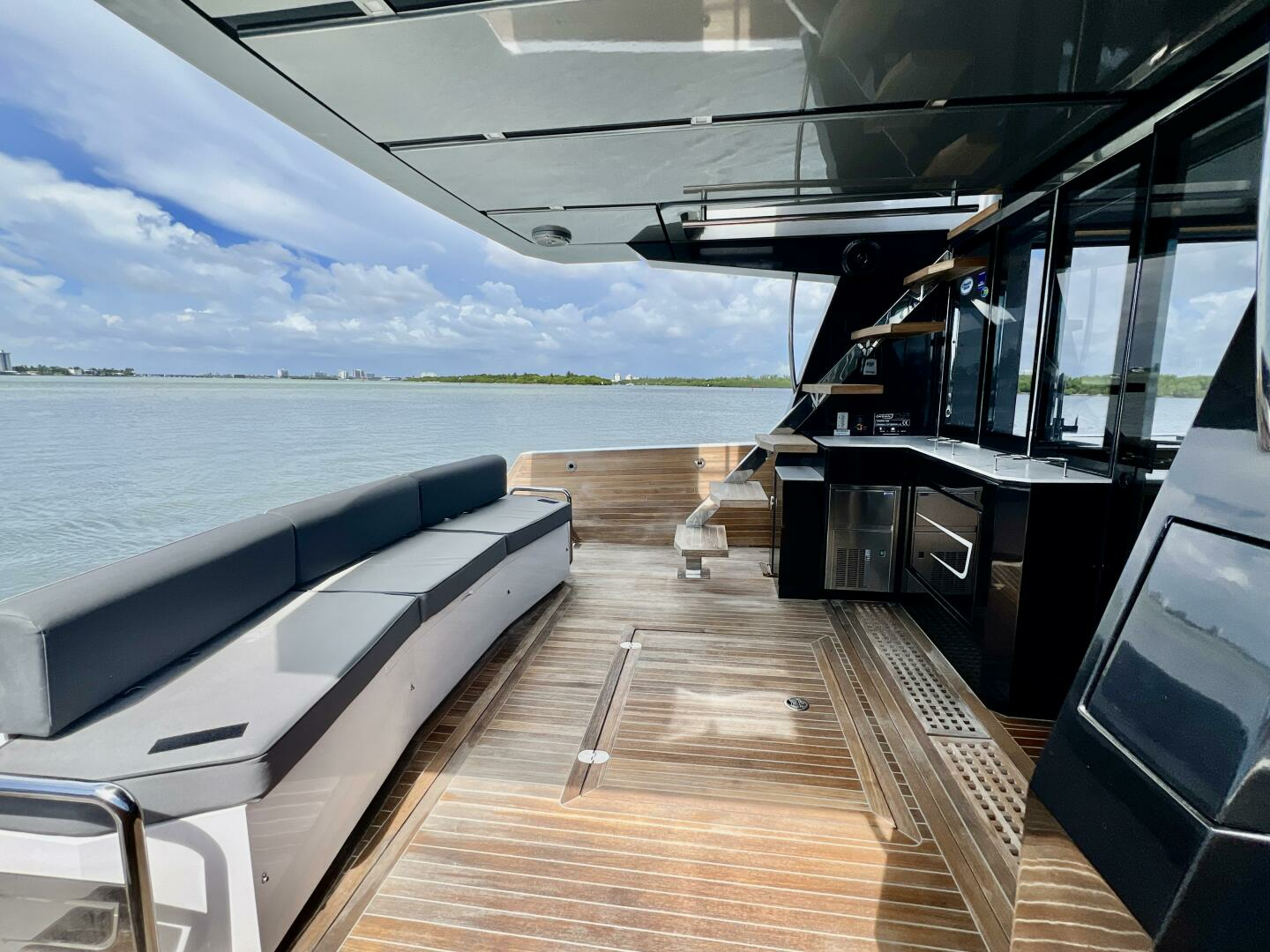 2022 Okean Flybridge 50 - Image 33