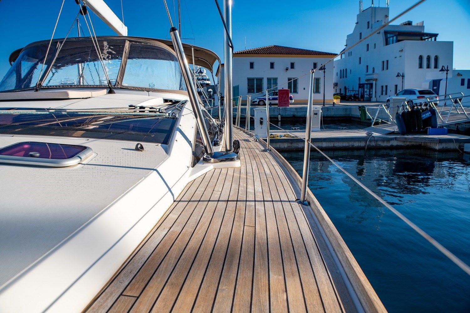Jeanneau 57 - port access gangway looking aft