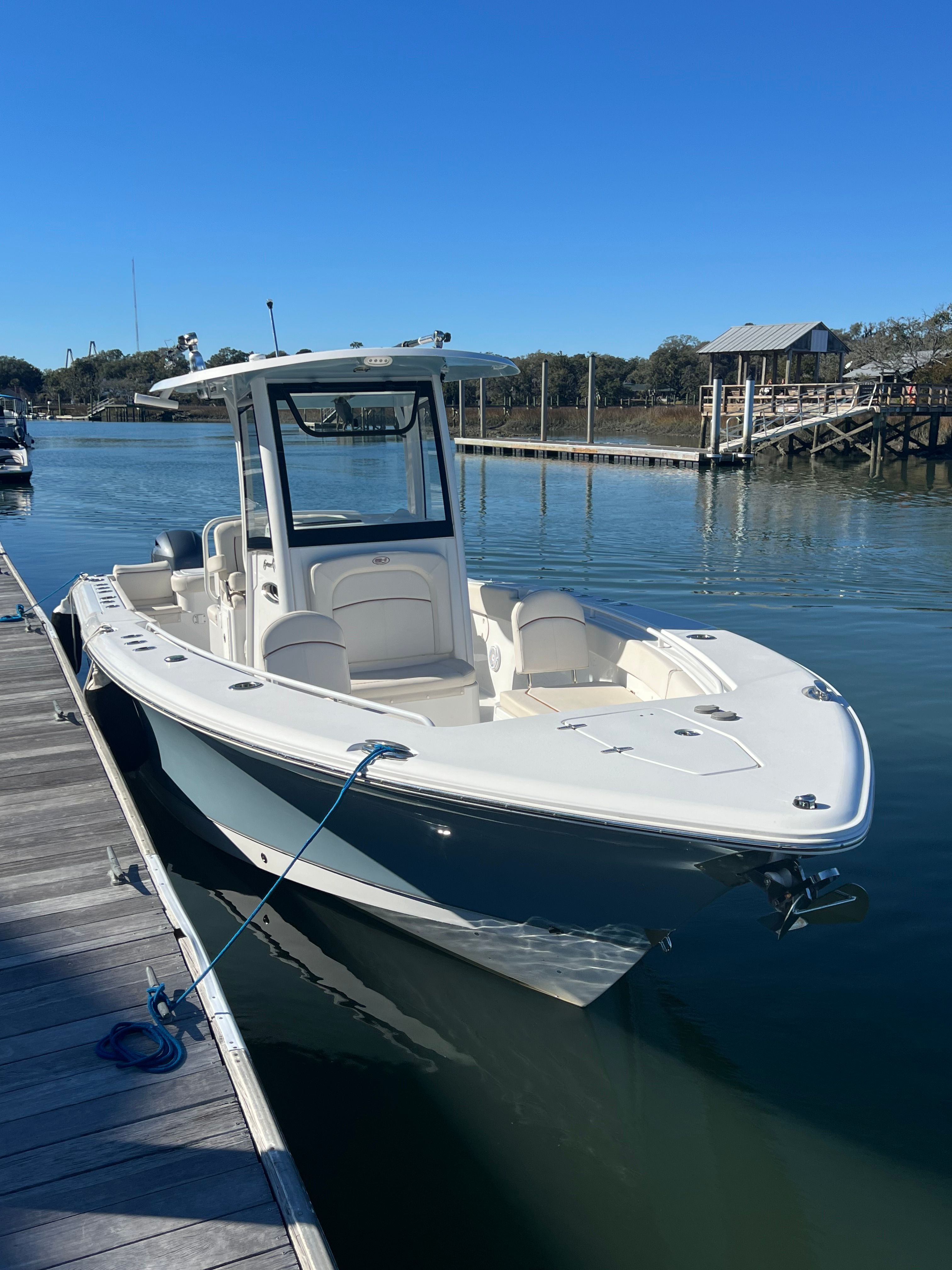 2022 Sea Hunt Gamefish 27 Forward Seating - 4