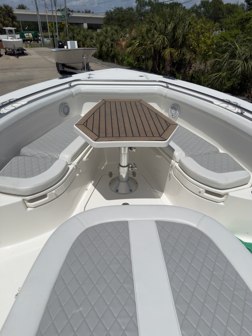 2016 Boston Whaler 350 Outrage - Image 26