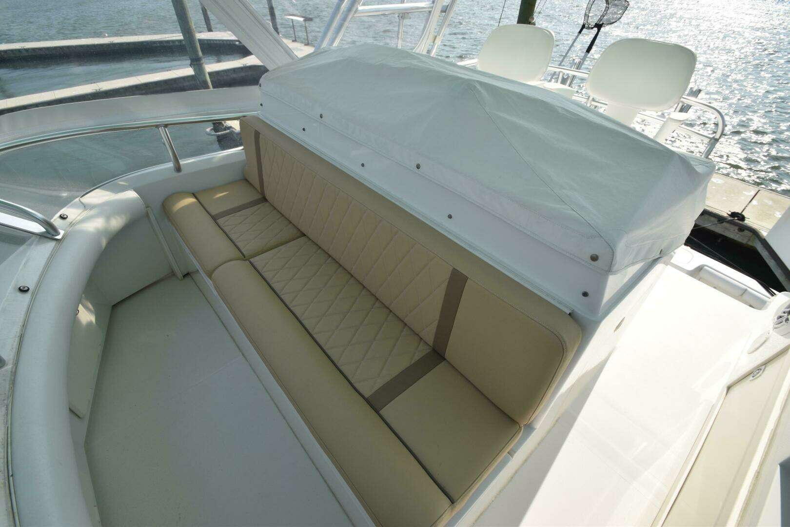 2002 Jupiter 35 Convertible - Image 9