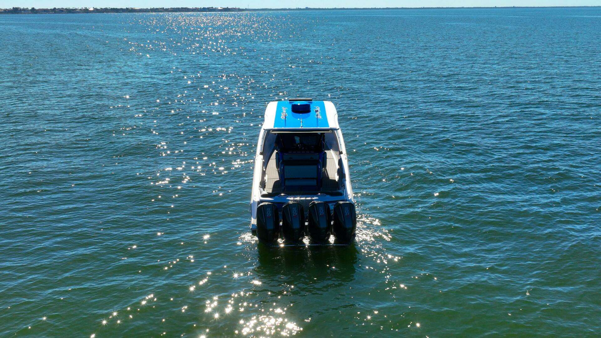 2024 Nor-Tech 390 Sport Center Console - Image 4
