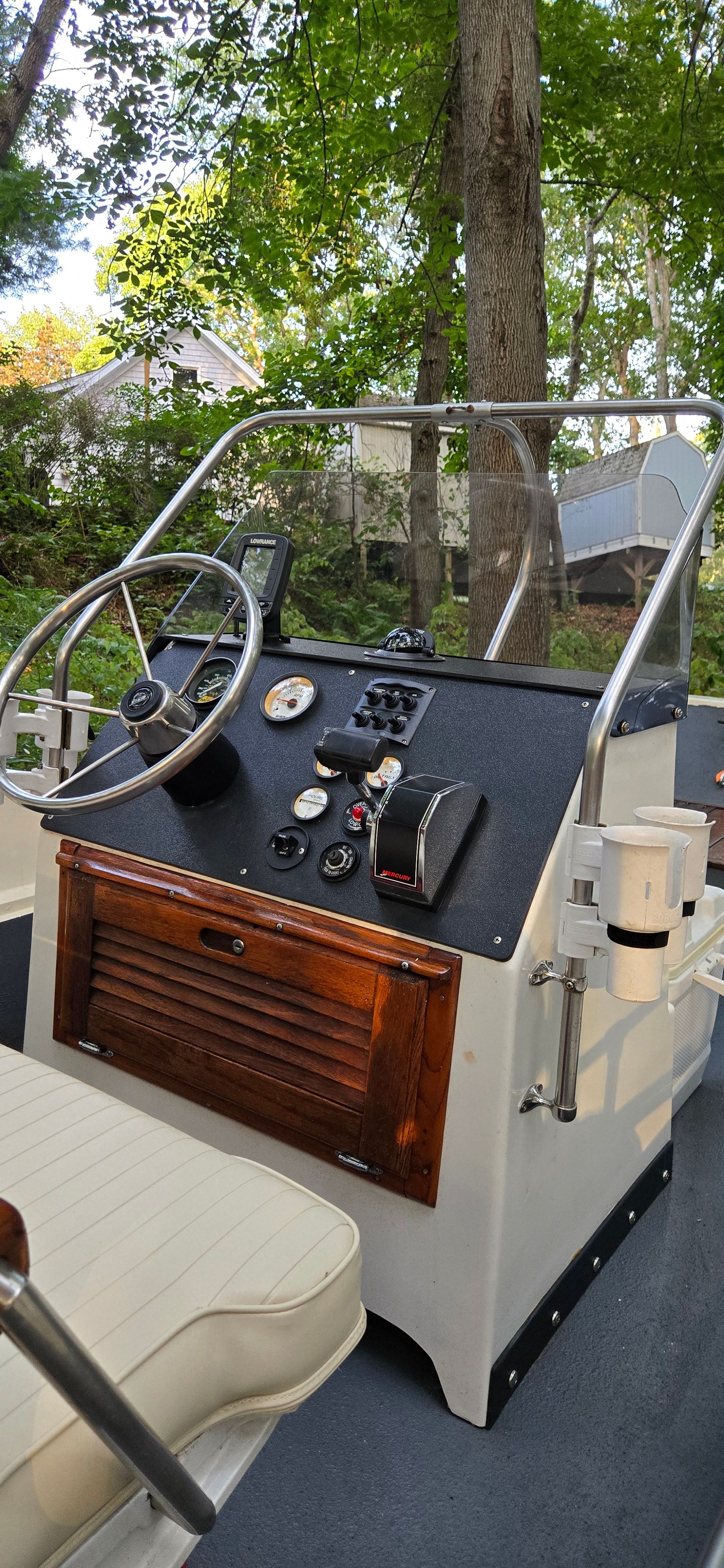 1981 Boston Whaler Montauk - 7