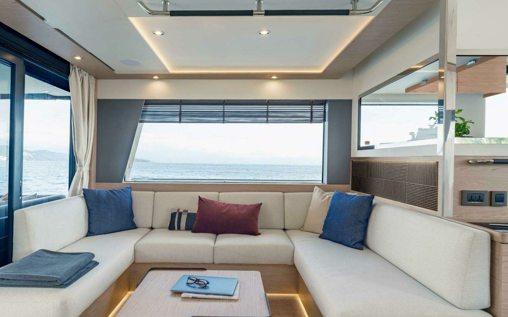2026 Beneteau Grand Trawler - Image 9