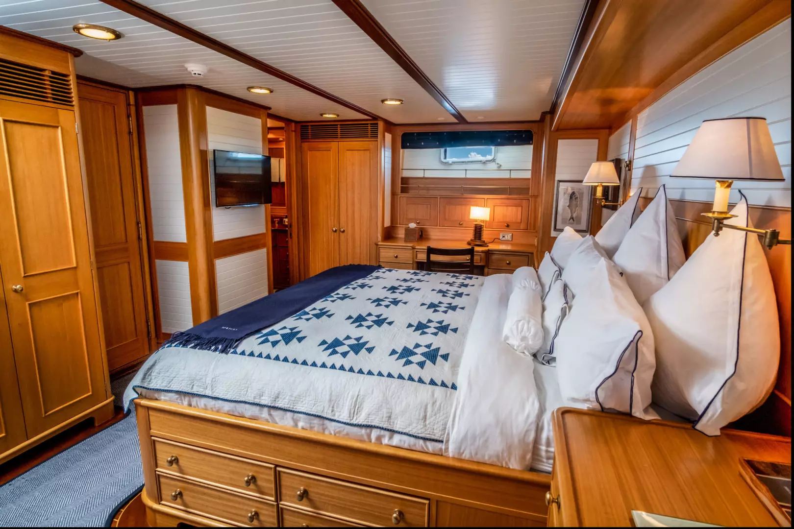 1999 Palmer Johnson Motor Yacht - Image 19