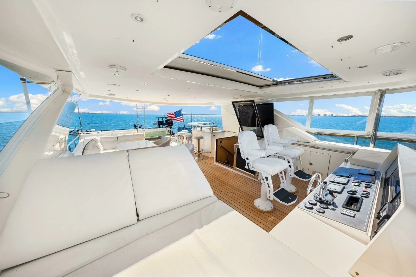 2010 Ocean Alexander 83 Motor Yacht - Image 53