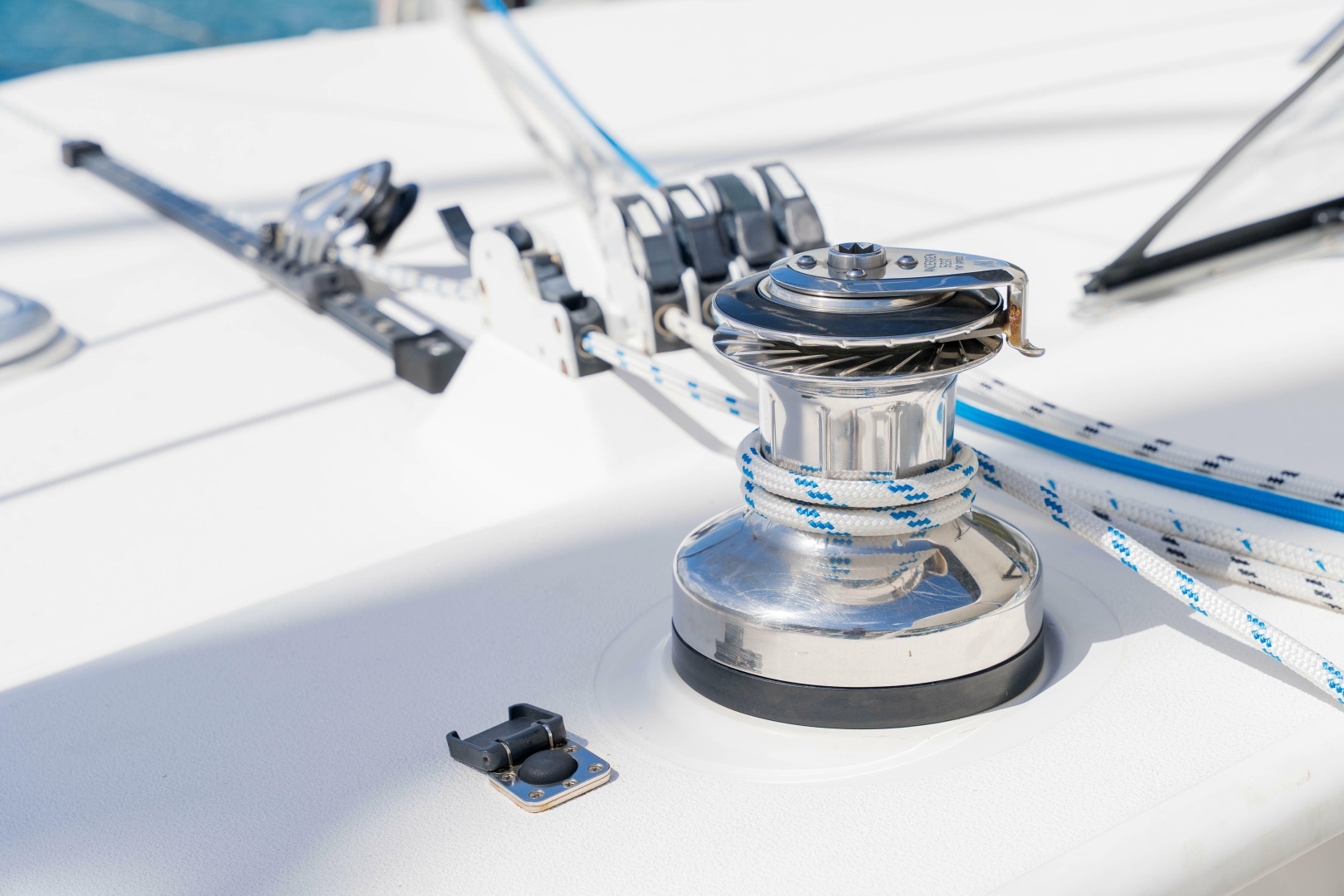 2011 Voyage Yachts 520 - Image 13