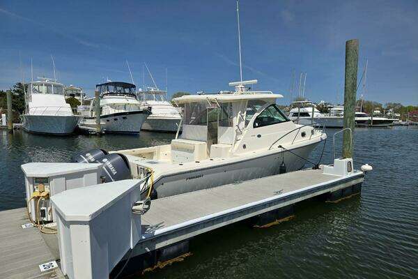 2013 Pursuit 345 Offshore